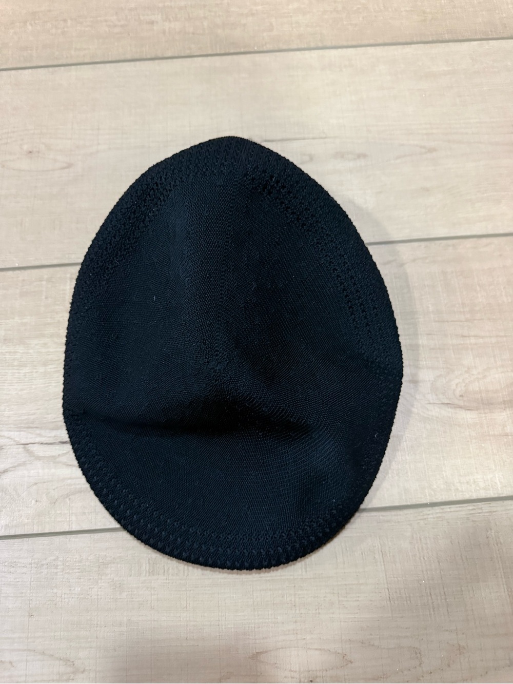 Kangol Men’s Tropic 504 Ventair in Large Black